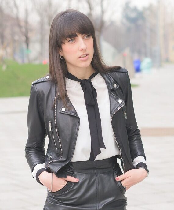 Young beautiful caucasian brown hair woman